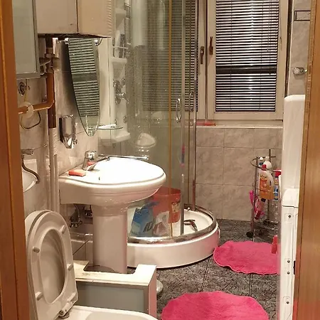 Apartman Grbavica شقة سراييفو